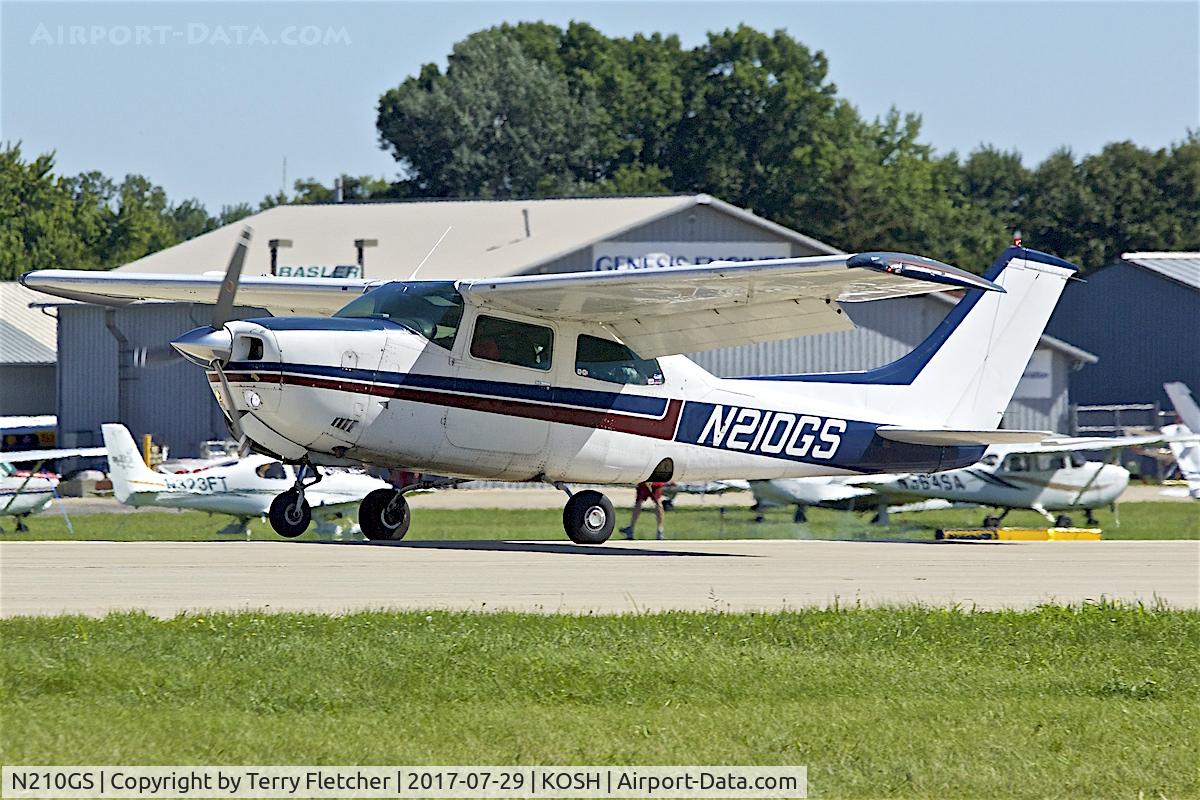 N210GS, 1976 Cessna 210L Centurion C/N 21061283, at 2017 EAA AirVenture at Oshkosh