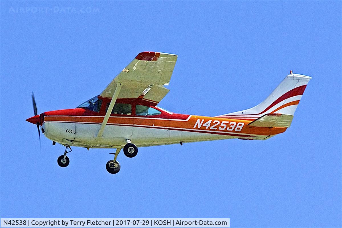 N42538, 1968 Cessna 182L Skylane C/N 18259064, at 2017 EAA AirVenture at Oshkosh