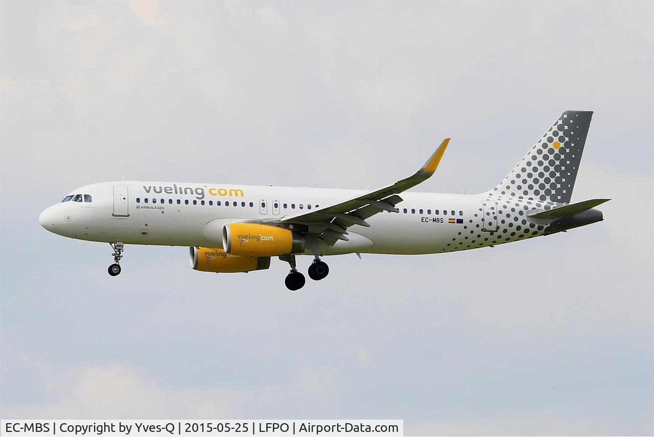 EC-MBS, 2014 Airbus A320-232 C/N 6123, Airbus A320-232, Short approach rwy 26, Paris-Orly airport (LFPO-ORY)