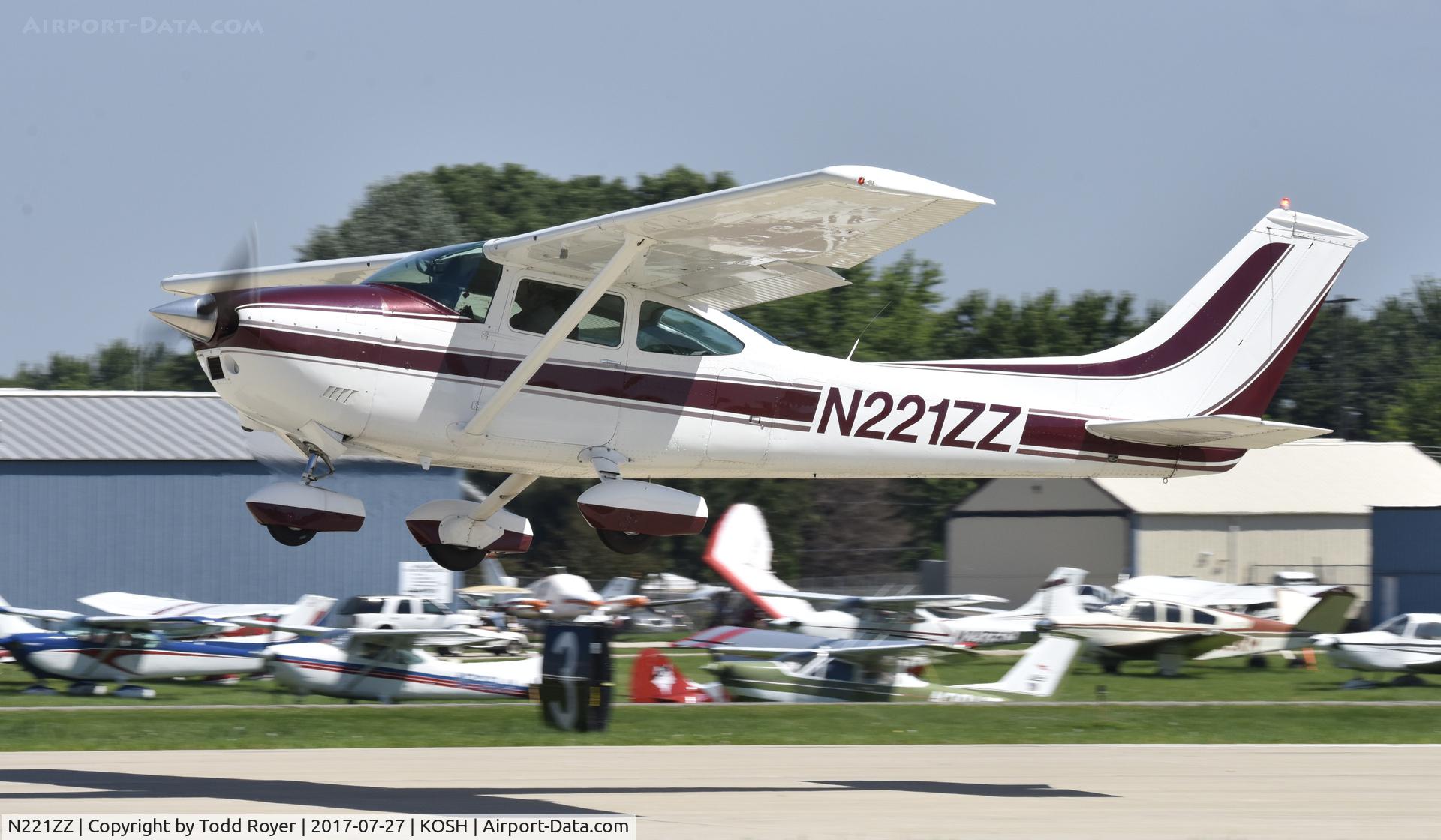 N221ZZ, 1975 Cessna 182P Skylane C/N 18264074, Airventure 2017