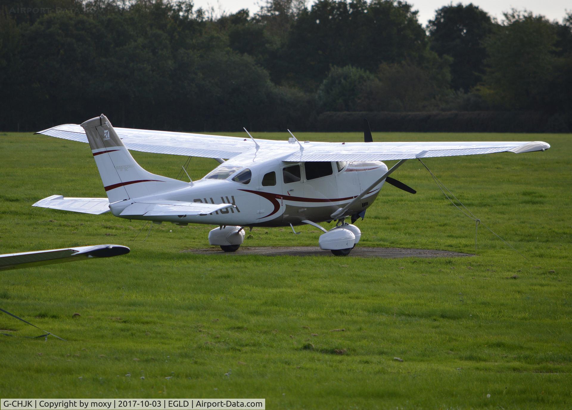 G-CHJK, 2009 Cessna T206H Turbo Stationair C/N T20608910, Cessna T206H at Denham. Ex N5234J