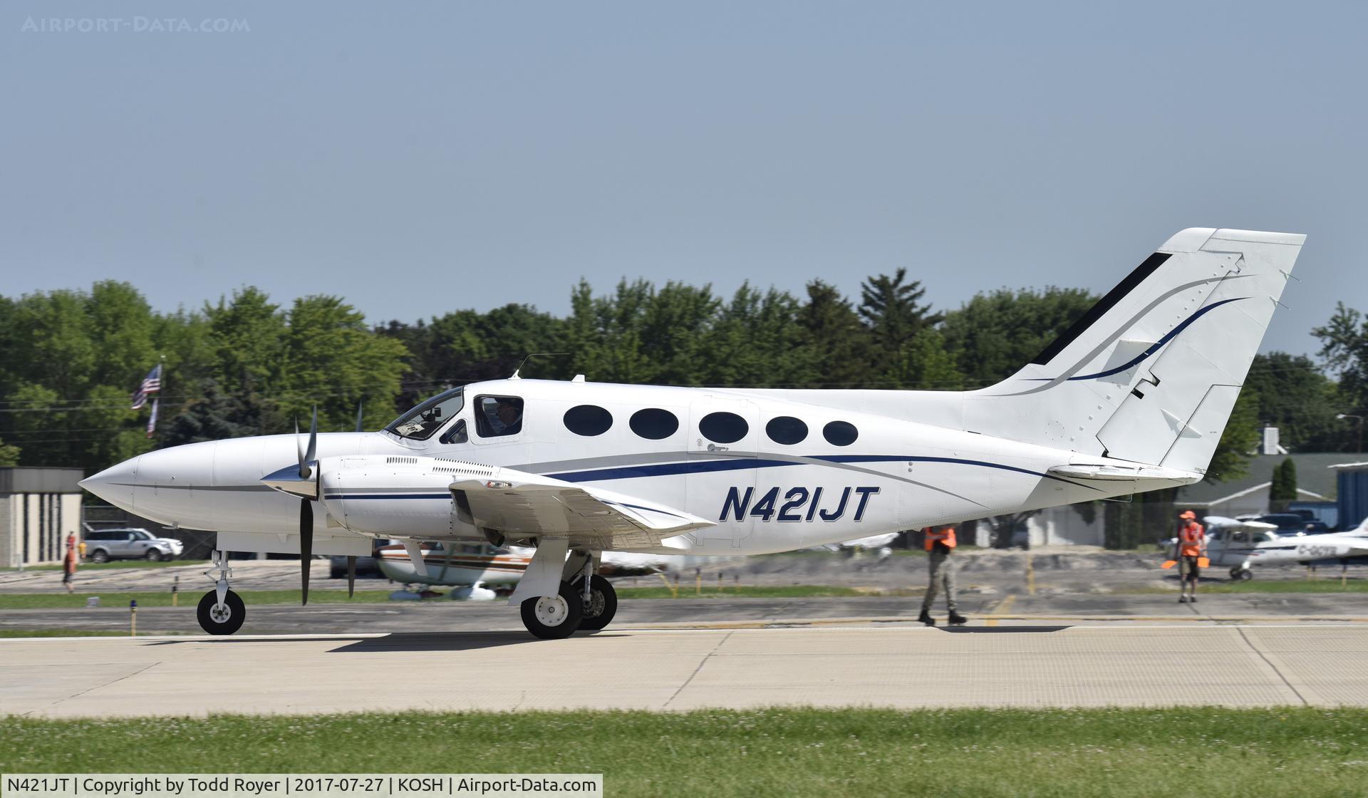 N421JT, 1979 Cessna 421C Golden Eagle C/N 421C0666, Airventure 2017