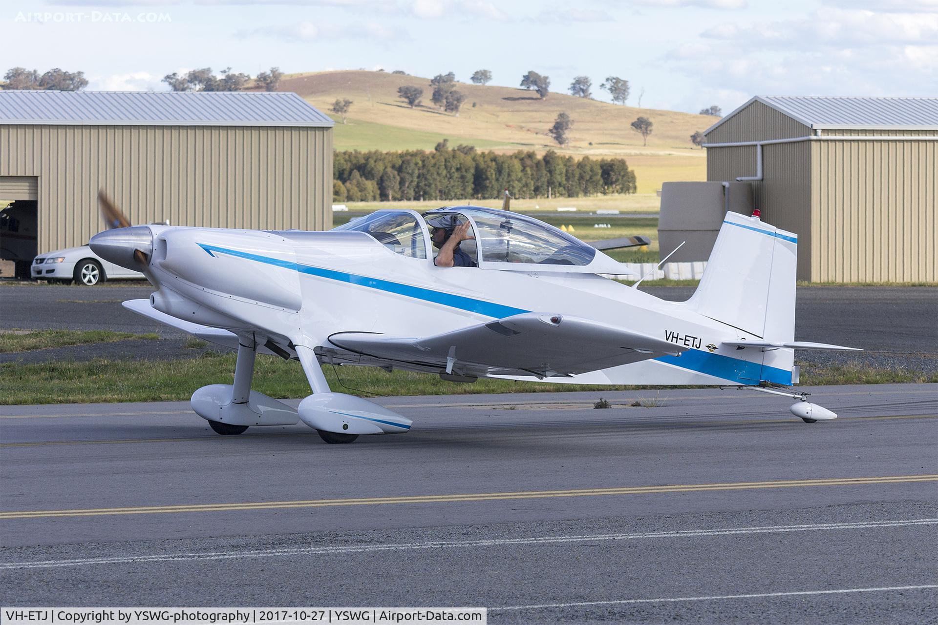 VH-ETJ, 2010 Thorp T-18 Tiger C/N T18-2010ETJ, Thorpe T-18 (VH-ETJ) taxiing at Wagga Wagga Airport.
