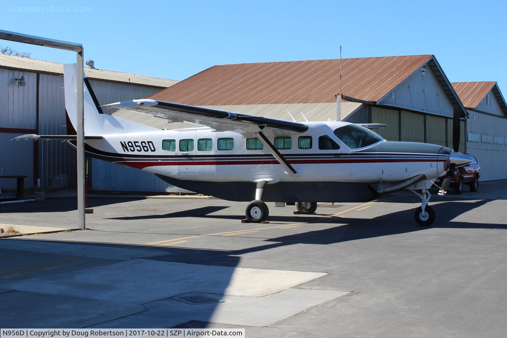 N956D, 2004 Cessna 208B C/N 208B1056, 2004 Cessna 208B TURBO CARAVAN, one Pratt & Whitney(C)PT6A-114A Turboprop, 675 sHp, 12 seats, at RAY's AVIATION