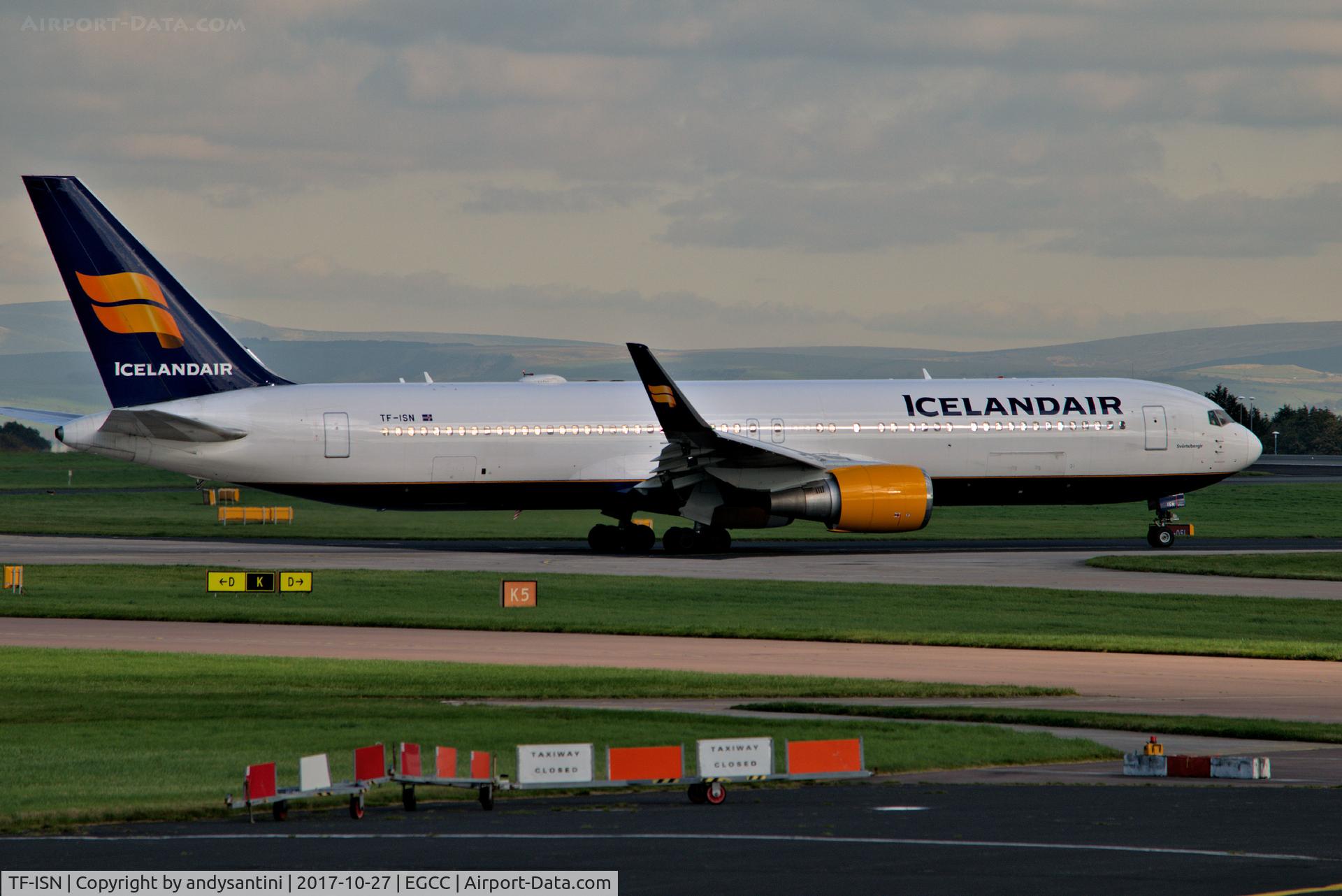 TF-ISN, 2000 Boeing 767-319 C/N 30586, taxing out for take off.