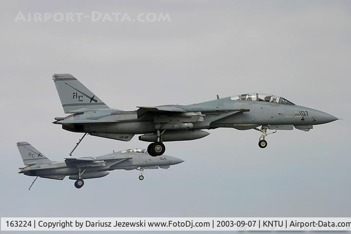 163224, Grumman F-14B Tomcat Tomcat C/N 585, F-14B Tomcat 163224 AC-107 from VF-32 'Swordsmen' NAS Oceana, VA