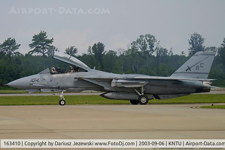 163410, Grumman F-14B Tomcat C/N 594, F-14B Tomcat 163410 AC-104 from VF-32 'Swordsmen' NAS Oceana, VA