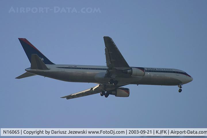 N16065, 1999 Boeing 767-332 C/N 30199, Boeing 767-332  C/N 30199, N16065