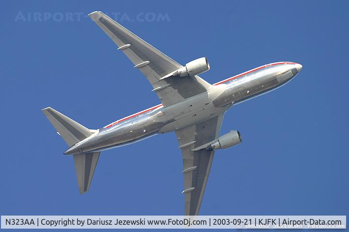N323AA, Boeing 767-223 C/N 22324, Boeing 767-223  C/N 22324, N323AA