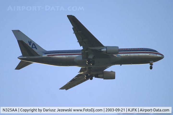 N325AA, 1986 Boeing 767-223 C/N 22326, Boeing 767-223  C/N 22326, N325AA
