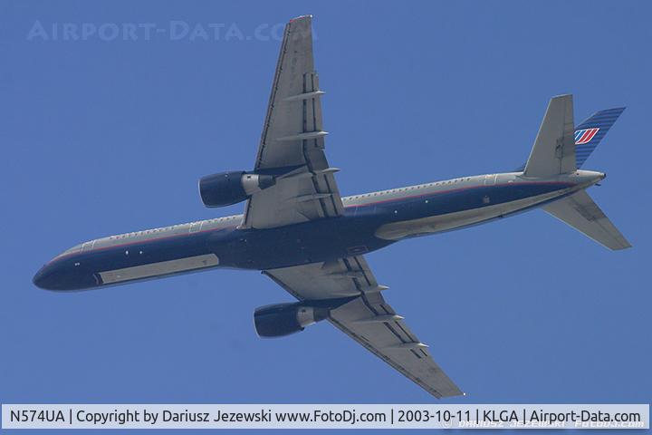 N574UA, 1992 Boeing 757-222 C/N 26686, Boeing 757-222  C/N 26686, N574UA