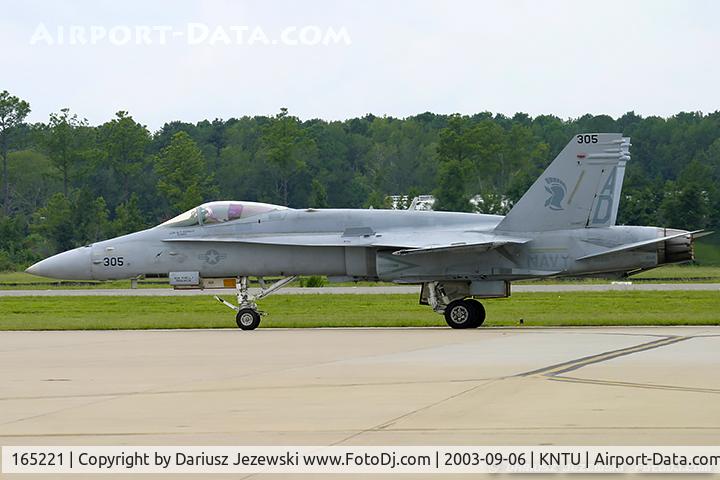 165221, McDonnell Douglas F/A-18C Hornet C/N 1404/C446, F/A-18C Hornet 165221 AD-305 from VFA-106 'Gladiators' NAS Oceana, VA