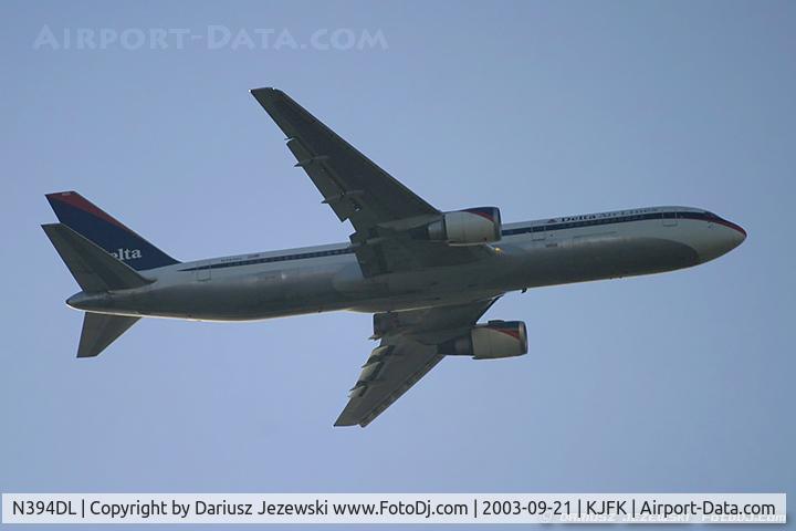 N394DL, 1995 Boeing 767-324/ER C/N 27394, Boeing 767-324  C/N 27394, N394DL