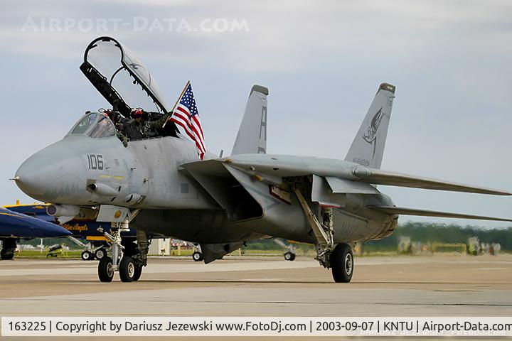 163225, Grumman F-14B Tomcat Tomcat C/N 586, F-14B Tomcat 163225 AD-106 from VF-101 'Grim Rippers' NAS Oceana, VA
