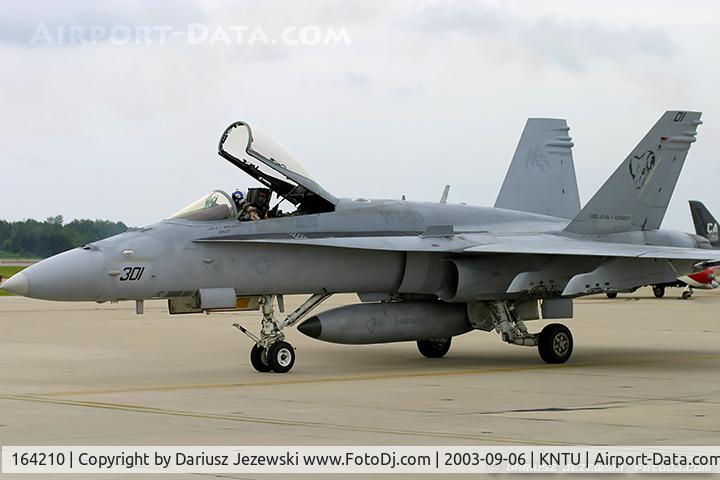 164210, 1990 McDonnell Douglas F/A-18C Hornet C/N 0973/C202, F/A-18C Hornet 164210 AA-301 from VFA-83 
