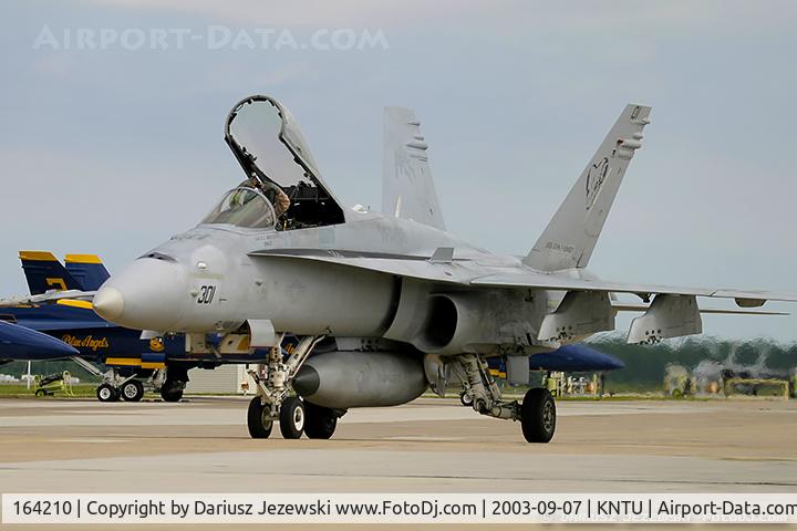 164210, 1990 McDonnell Douglas F/A-18C Hornet C/N 0973/C202, F/A-18C Hornet 164210 AA-301 from VFA-83 