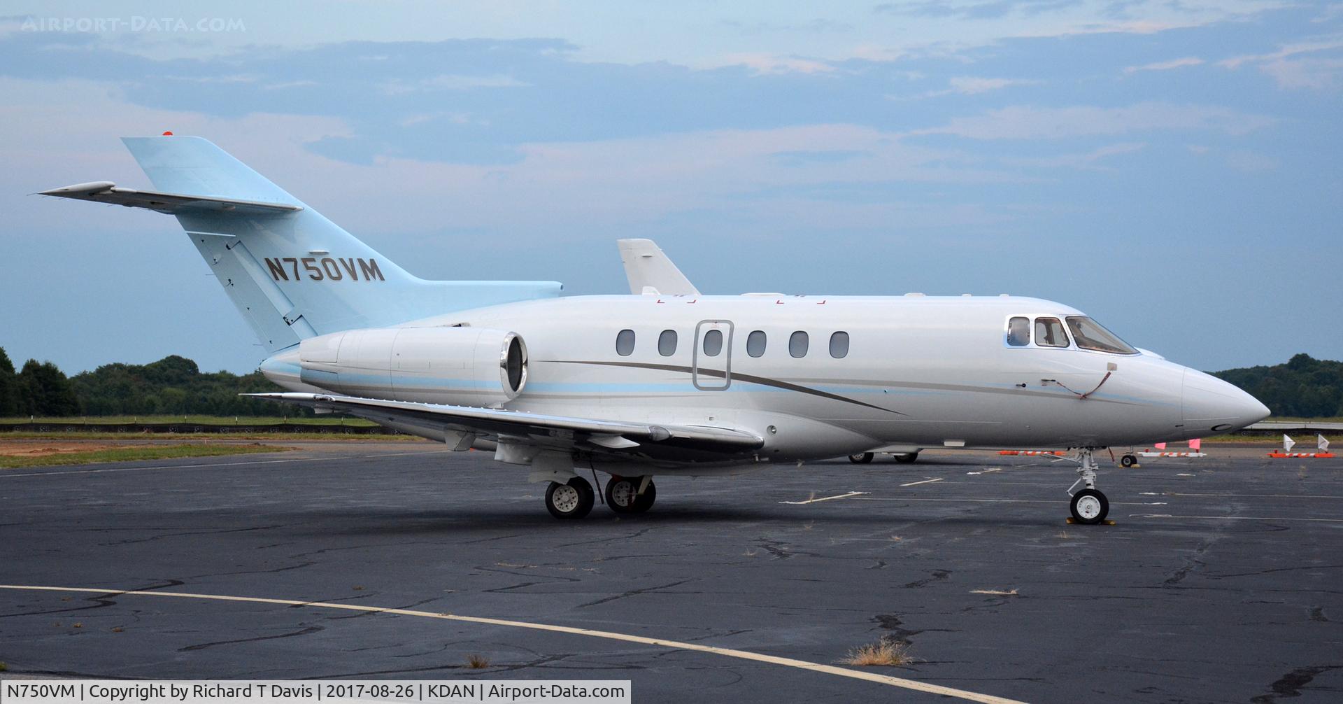 N750VM, 2010 Hawker Beechcraft 750 C/N HB-69, Hawker 750 in Danville Va.