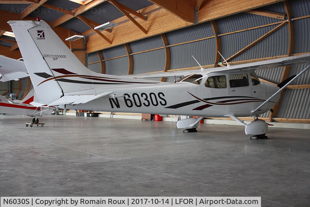 N6030S, Cessna 172S C/N 172S10186, Parked