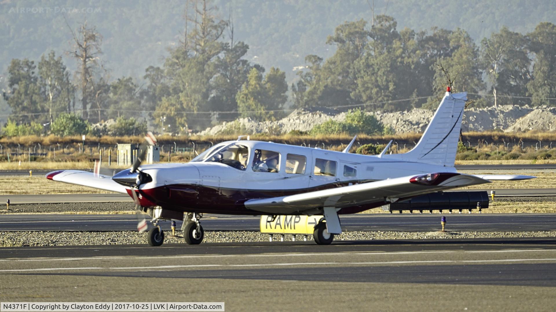 N4371F, 1976 Piper PA-32R-300 Cherokee Lance C/N 32R-7680443, Livermore Airport California 2017.