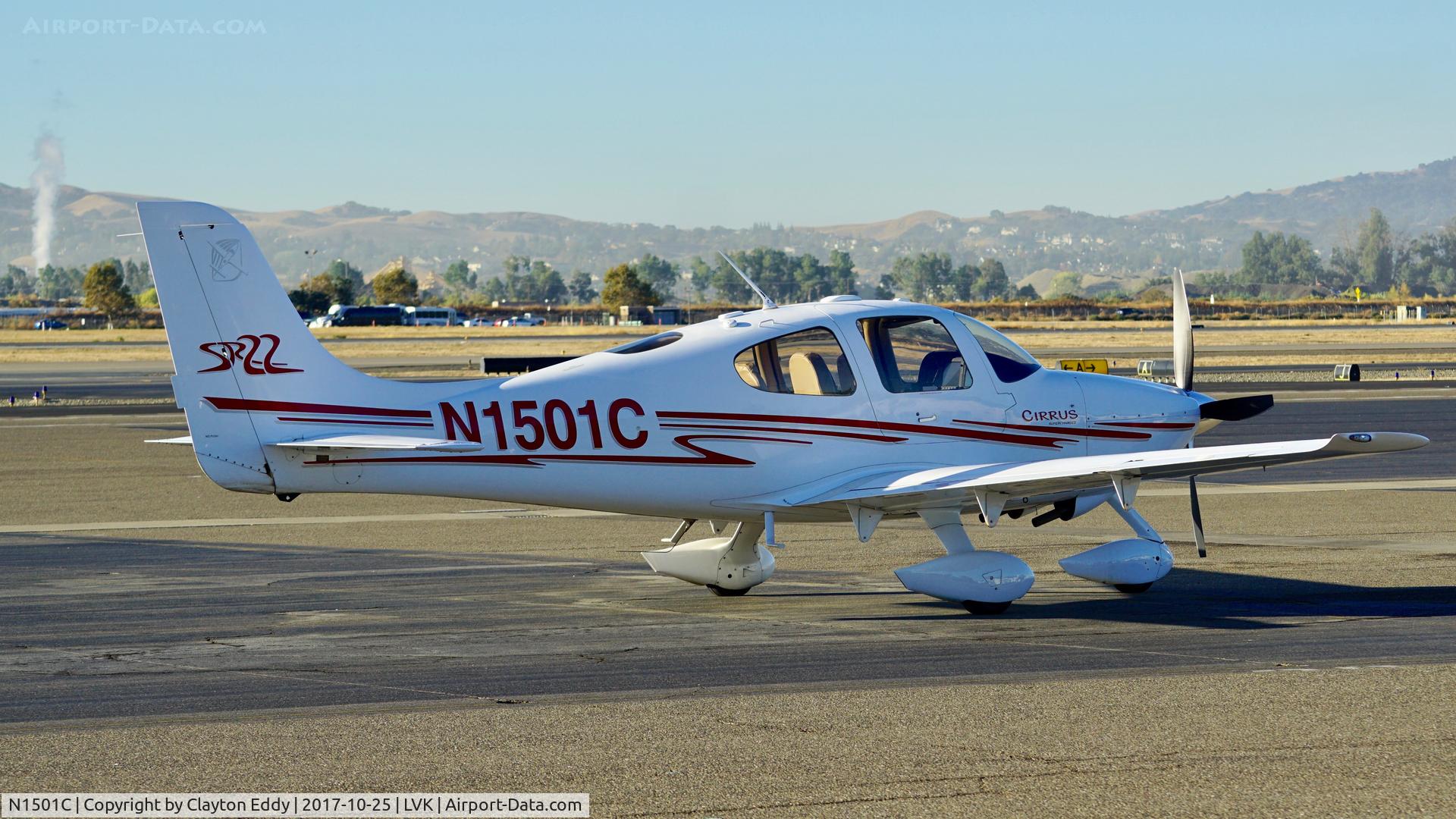 N1501C, 2003 Cirrus SR22 C/N 0528, Livermore Airport California 2017.
