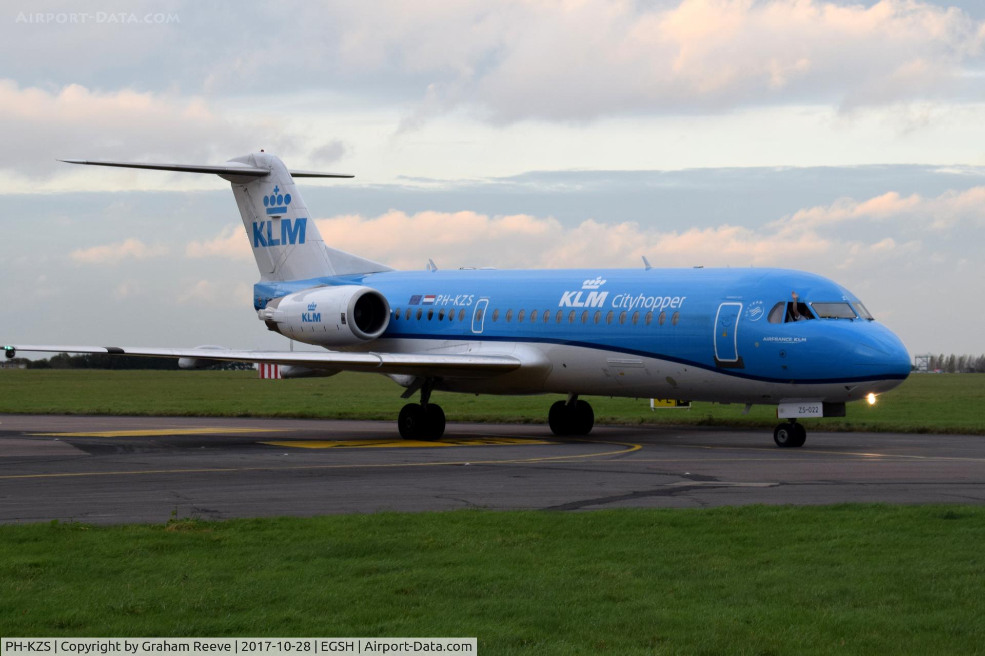 PH-KZS, 1995 Fokker F70 (F-28-0070) C/N 11540, The last revenue flight of a KLM F70 into Norwich.