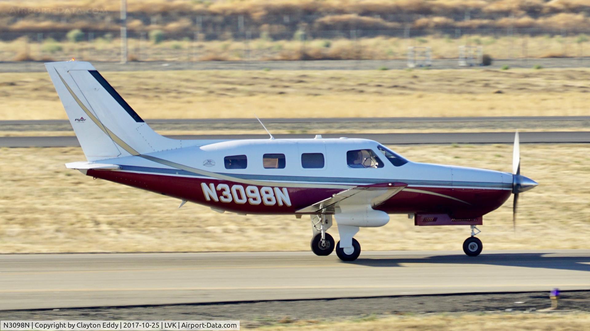 N3098N, 2004 Piper PA-46-350P Malibu Mirage C/N 4636357, Livermore Airport California 2017.