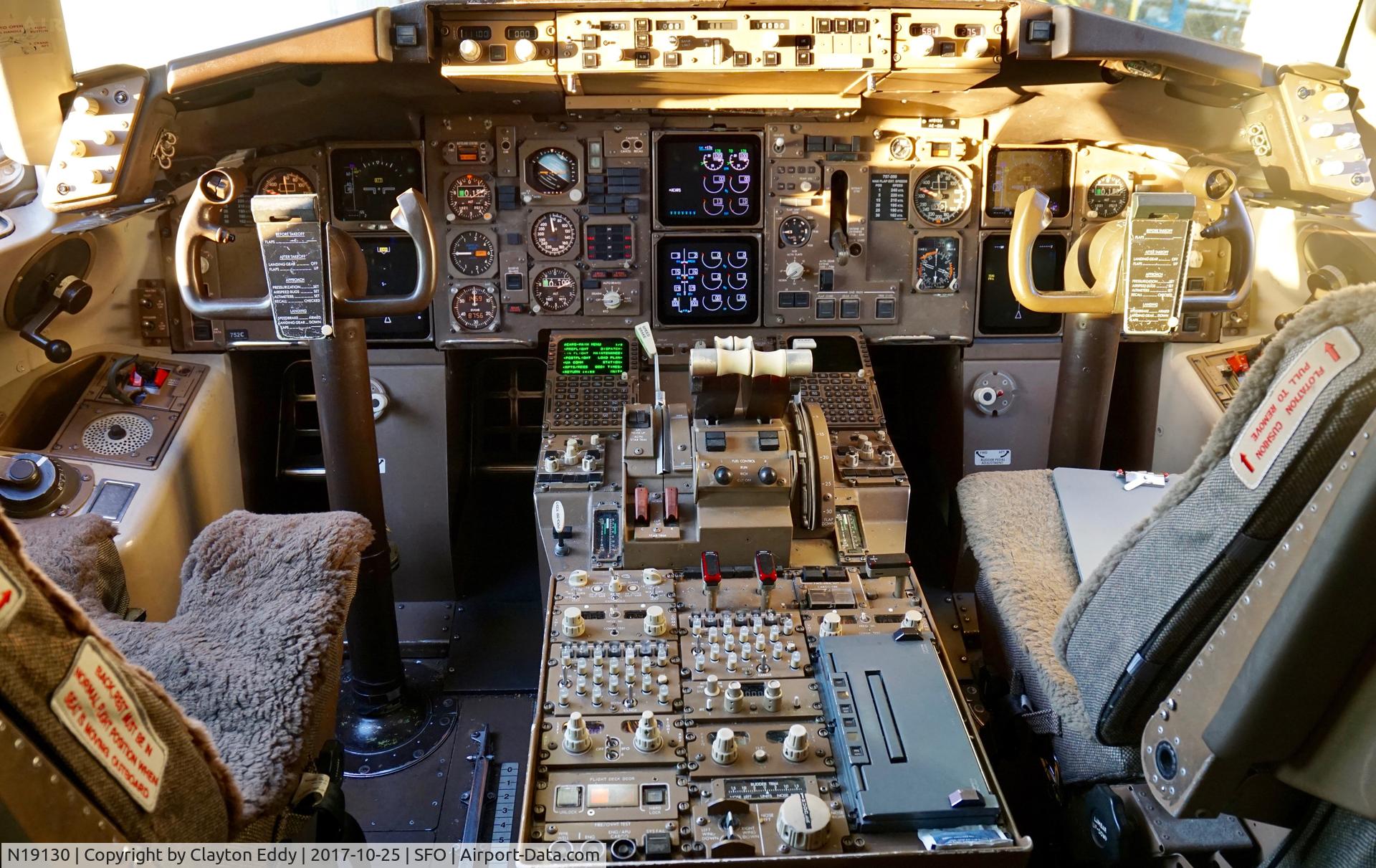 N19130, 1998 Boeing 757-224/ER C/N 28970, SFO 2017.