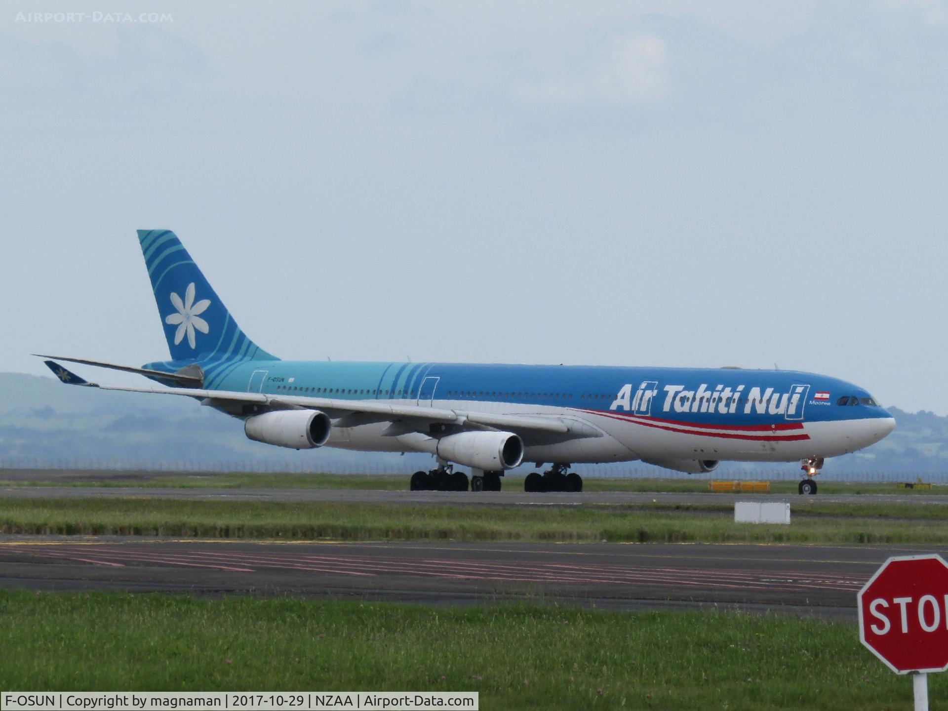 F-OSUN, 2001 Airbus A340-313 C/N 446, just landed