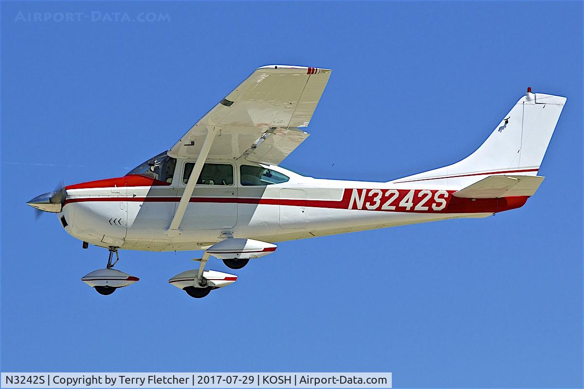 N3242S, 1964 Cessna 182G Skylane C/N 18255742, at 2017 EAA AirVenture at Oshkosh