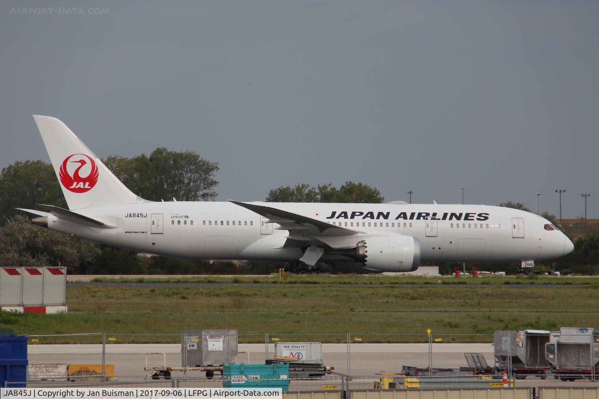 JA845J, 2016 Boeing 787-8 Dreamliner C/N 34857, Japan Airlines