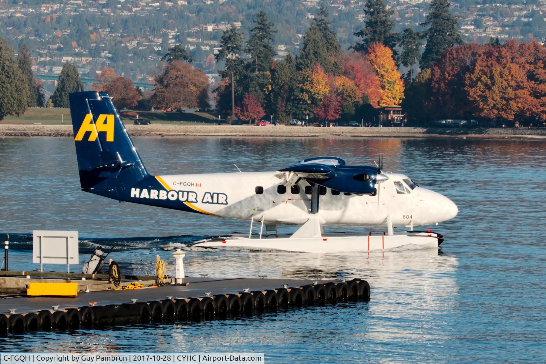 C-FGQH, 1968 De Havilland Canada DHC-6-100 Twin Otter C/N 106, Departing