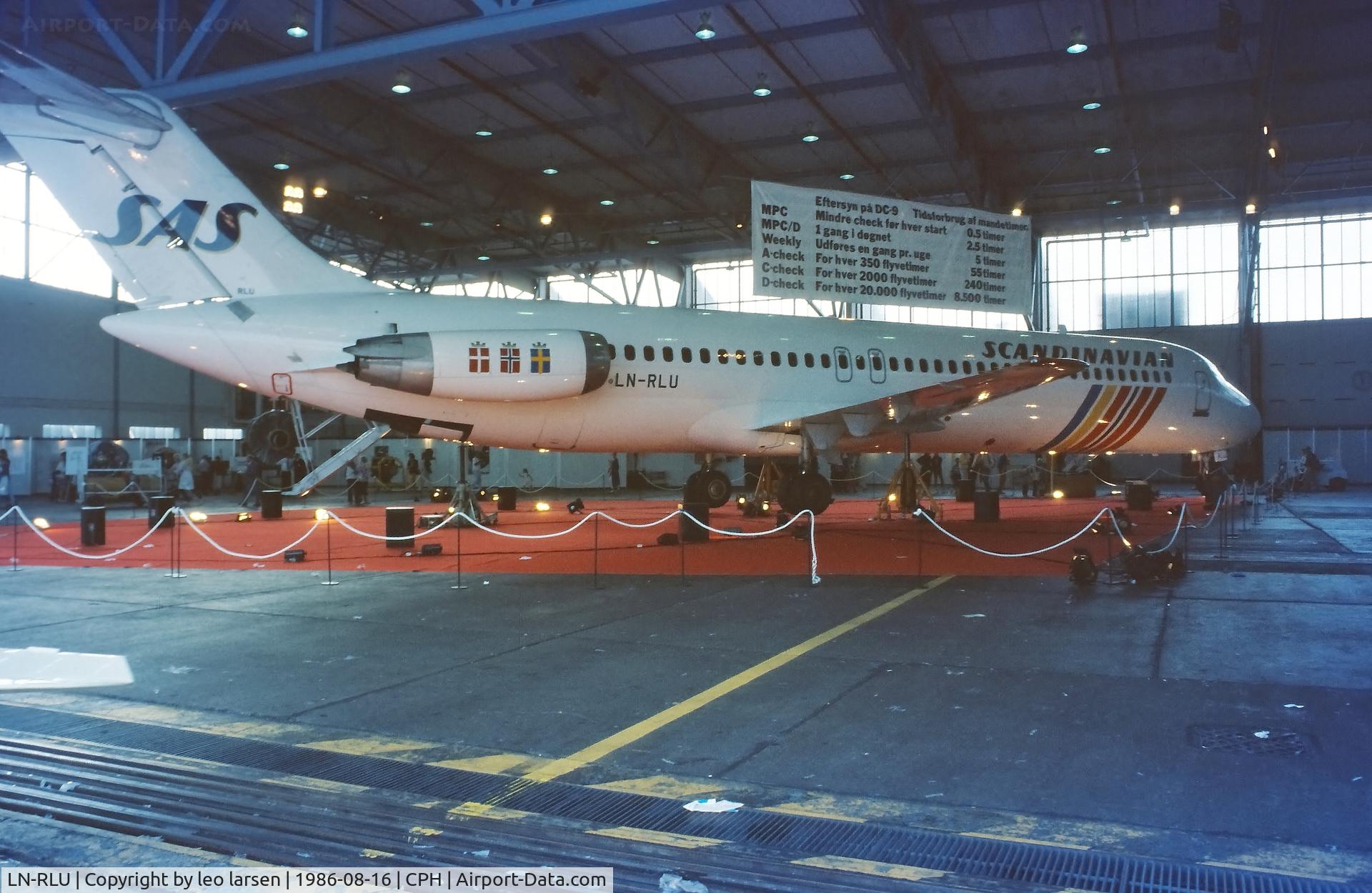 LN-RLU, 1971 Douglas DC-9-41 C/N 47511, Copenhagen 16.8.1986 at SAS 40 th anniversary