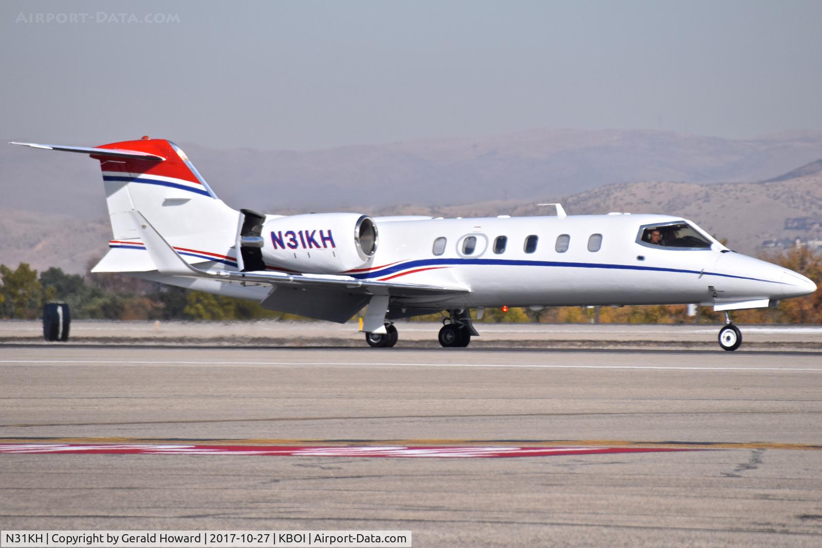 N31KH, 1999 Learjet Inc 31A C/N 173, Landing roll out on RWY 10R.