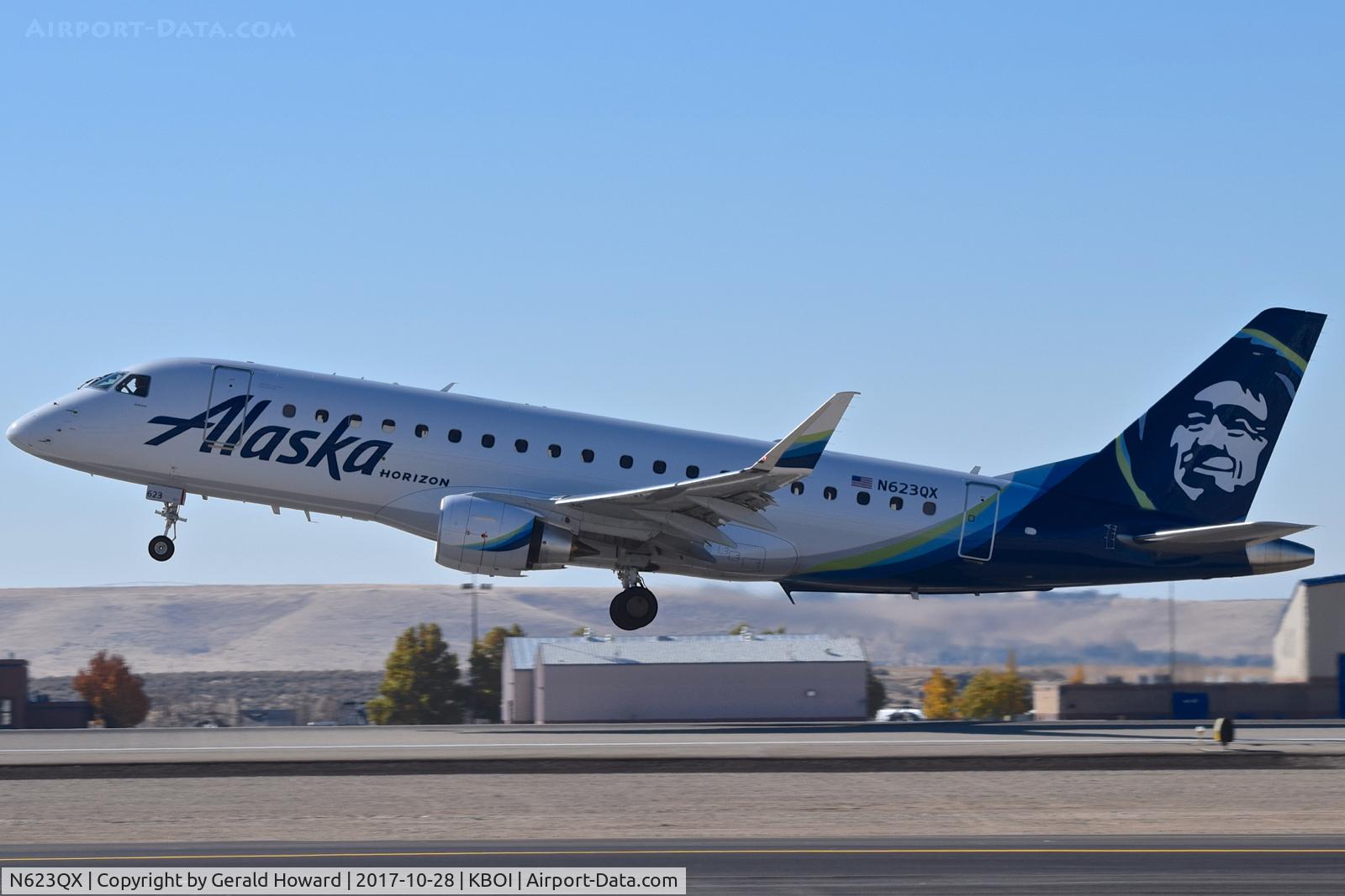 N623QX, 2017 Embraer 175LR (ERJ-170-200LR) C/N 17000652, Departing RWY 10L.