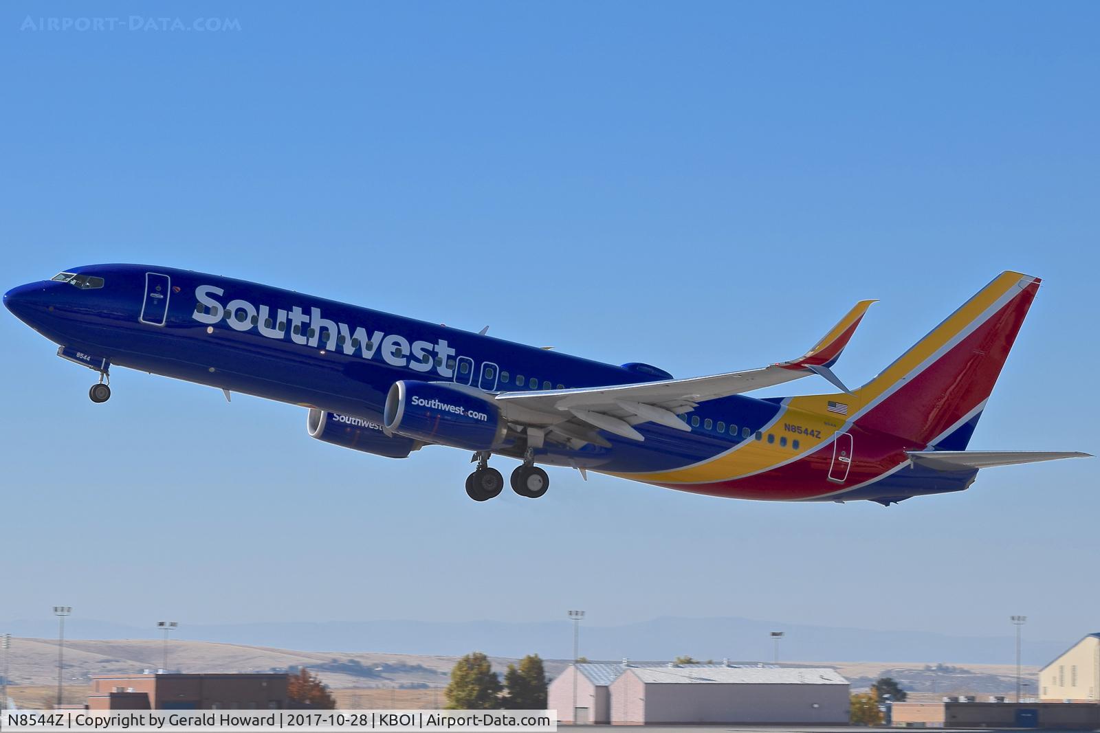 N8544Z, 2017 Boeing 737-8H4 C/N 36926, Departure from RWY 10L.