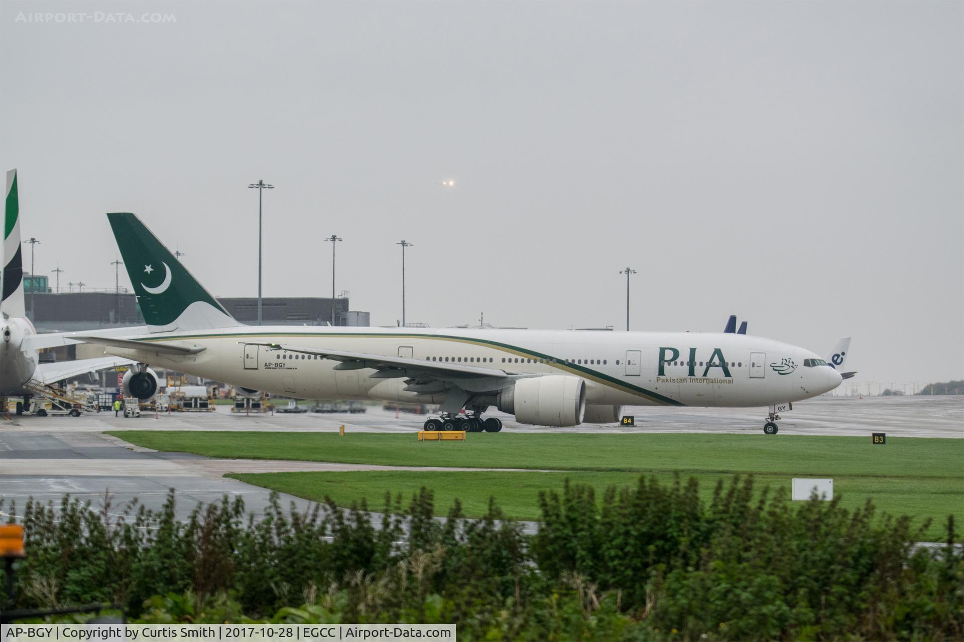 AP-BGY, 2005 Boeing 777-240/LR C/N 33781, AP-BGY seen at EGCC/MAN