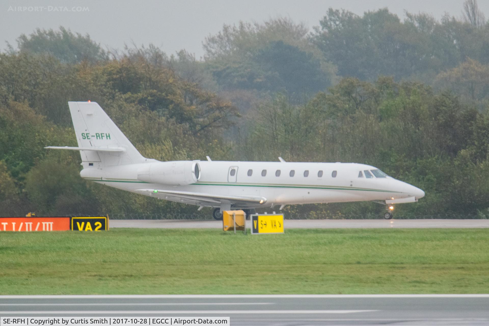 SE-RFH, 2006 Cessna 680 Citation Sovereign C/N 680-0059, SE-RFH seen at EGCC/MAN