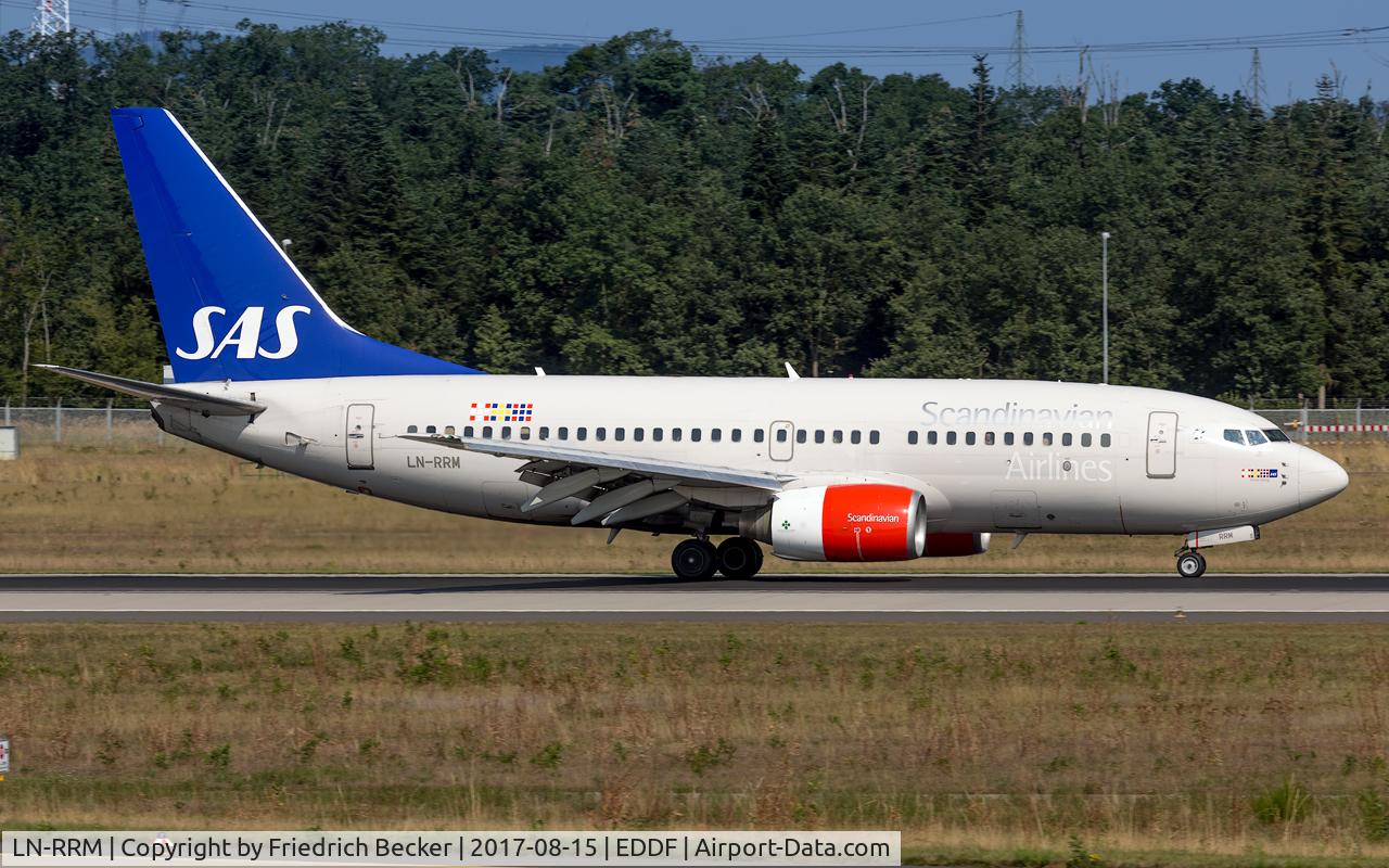 LN-RRM, 1999 Boeing 737-783 C/N 28314, decelerating after touchdown on RW07L