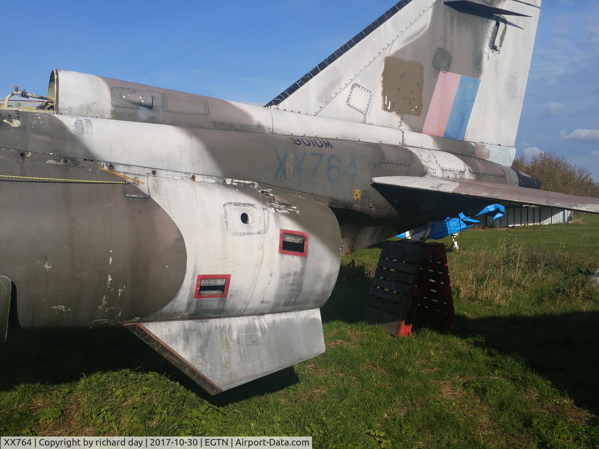 XX764, 1975 Sepecat Jaguar GR.1 C/N S.61, Enstone Flying Club in Oxfordshire