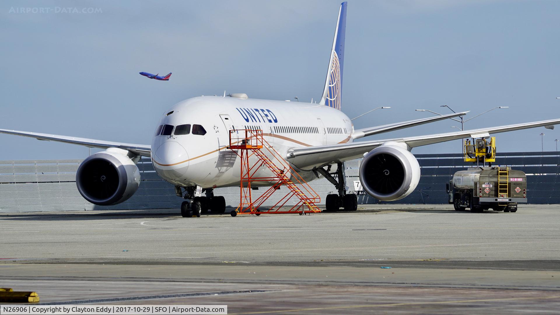 N26906, 2012 Boeing 787-8 Dreamliner C/N 34829, SFO 2017.