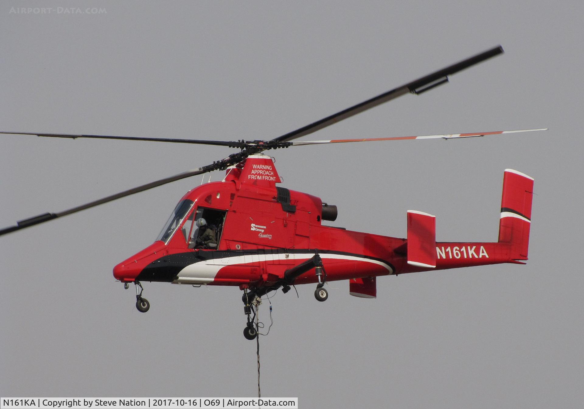 N161KA, 1996 Kaman K-1200 K-Max C/N A94-0016, Swanson Group Aviation (Glendale, OR) 1996 Kaman K-1200 K-MAX water dropping helicopter prepares to leave for action @ Petaluma Municipal Airport, CA temporary home base in support of efforts to control devastating Northern California Oct 2017 wildfires