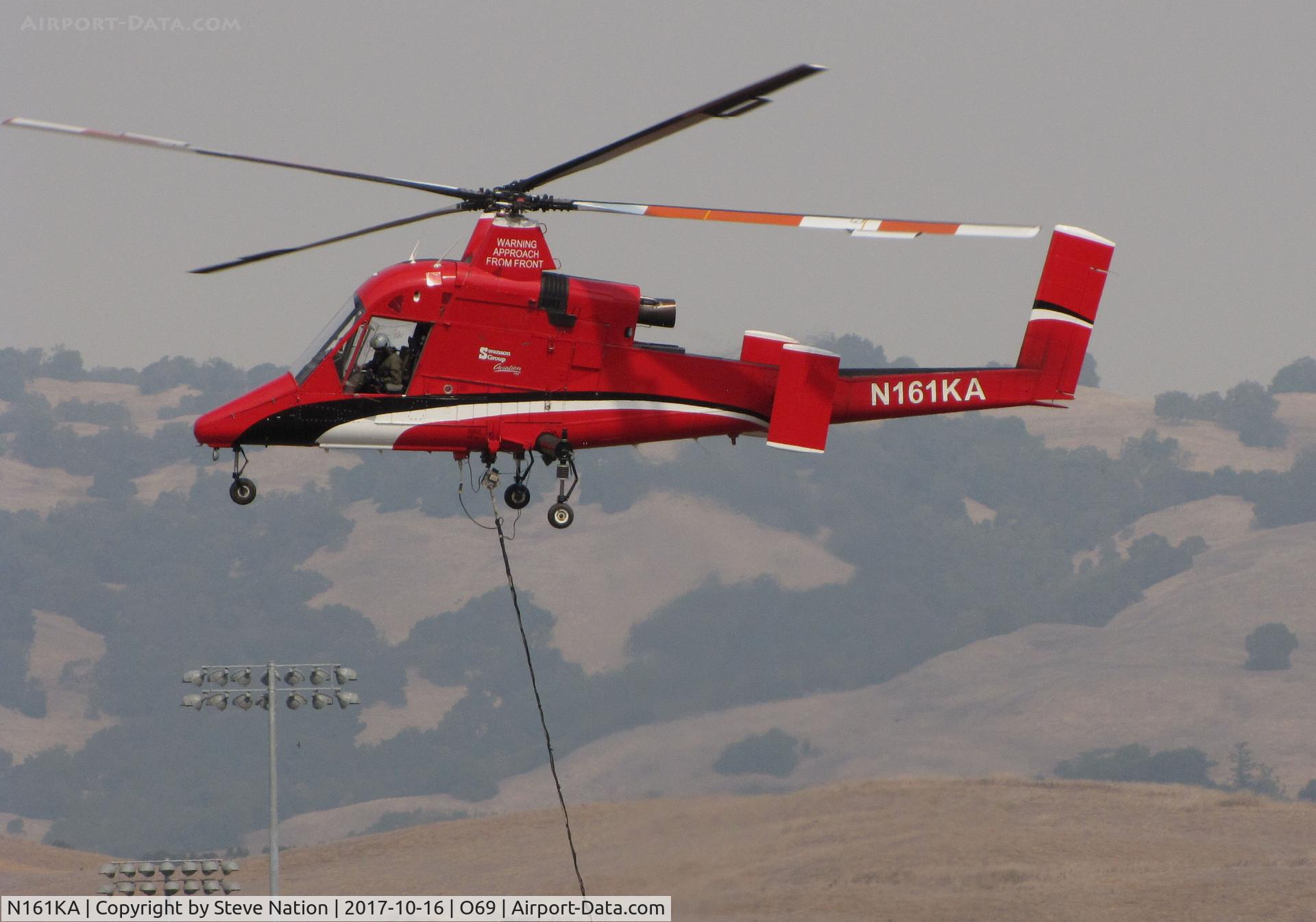 N161KA, 1996 Kaman K-1200 K-Max C/N A94-0016, Swanson Group Aviation (Glendale, OR) 1996 Kaman K-1200 K-MAX water dropping helicopter prepares to leave for action @ Petaluma Municipal Airport, CA temporary home base in support of efforts to control devastating Northern California Oct 2017 wildfires