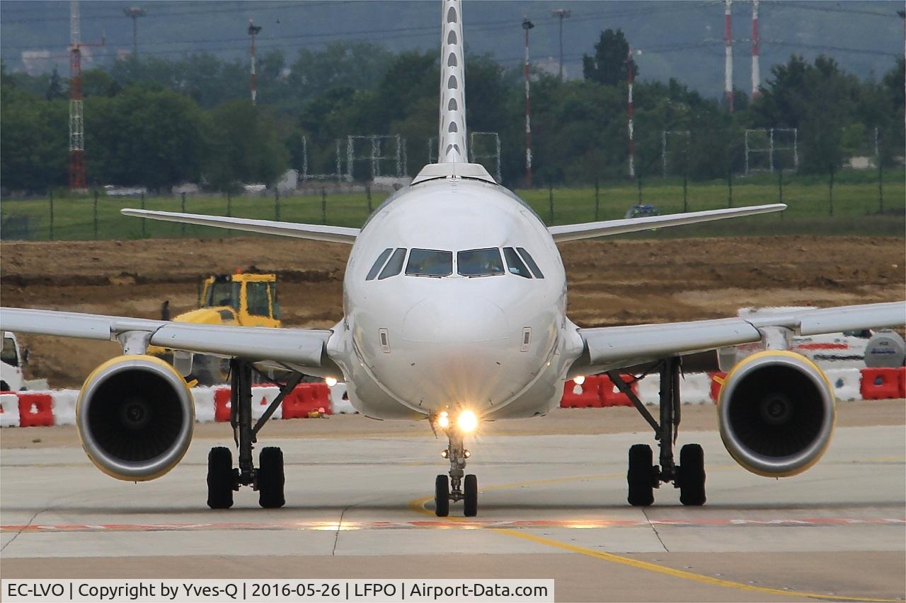EC-LVO, 2013 Airbus A320-214 C/N 5533, Airbus A320-214, Holding point rwy 08, Paris-Orly Airport (LFPO-ORY)