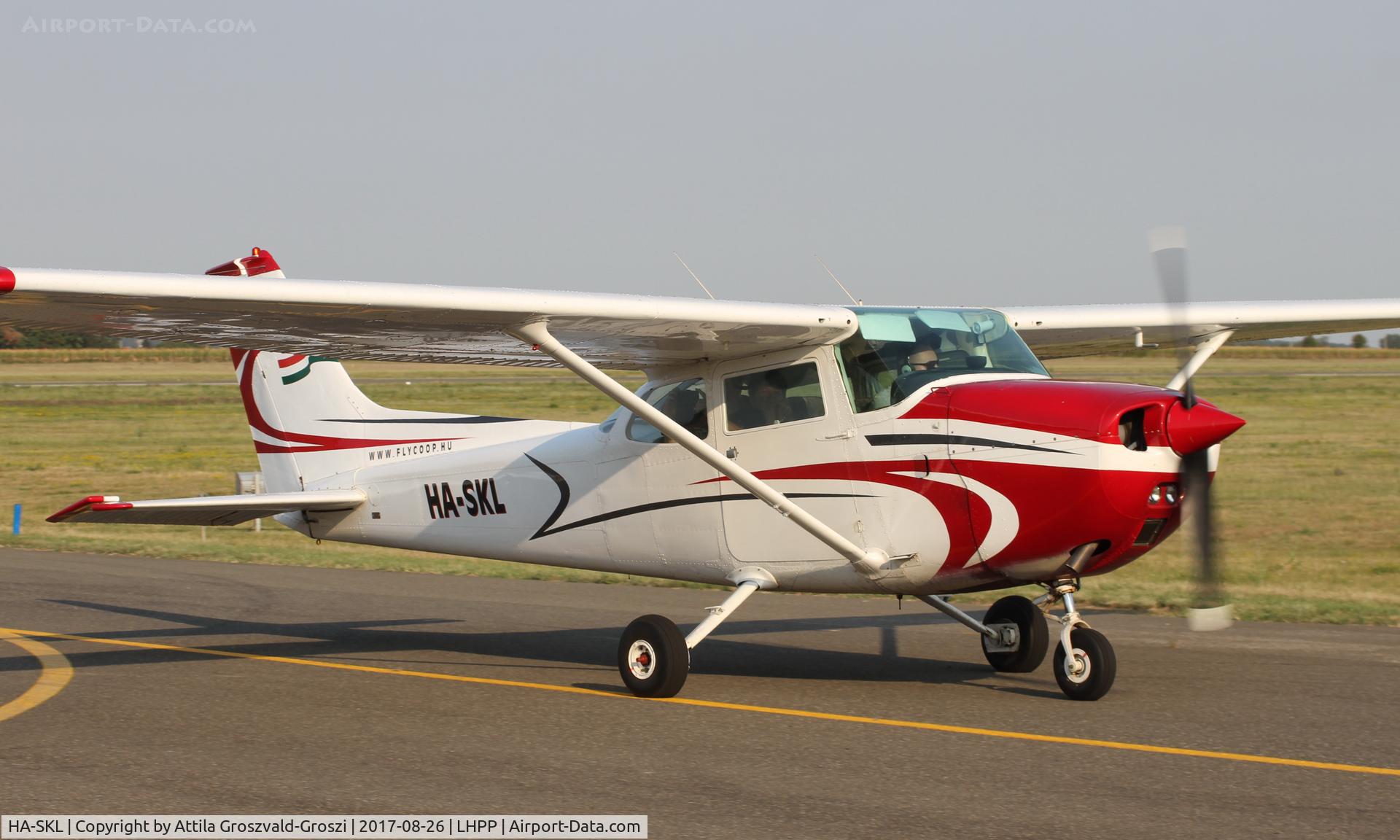 HA-SKL, Cessna 172M C/N 17264904, Pécs-Pogány Airport, Hungary