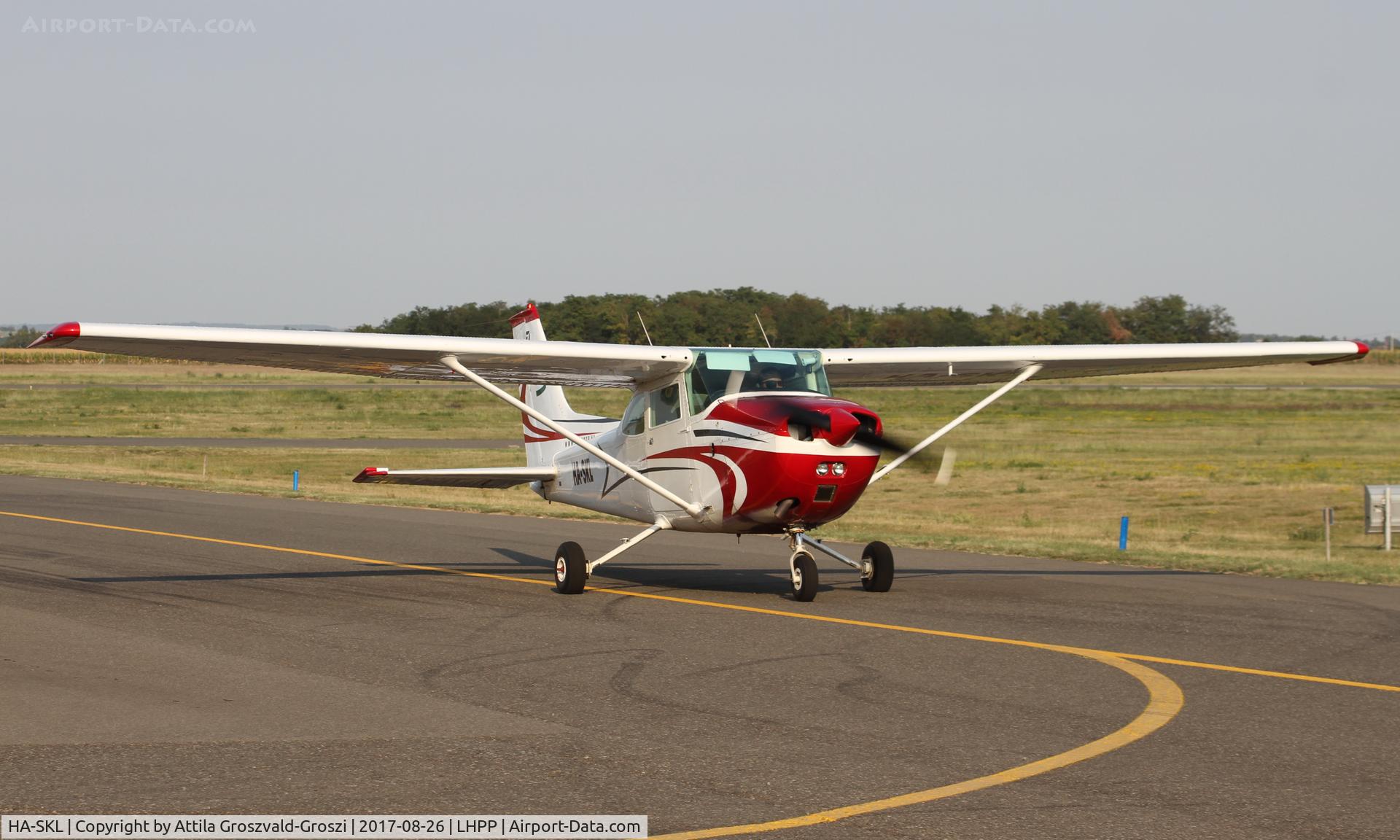 HA-SKL, Cessna 172M C/N 17264904, Pécs-Pogány Airport, Hungary
