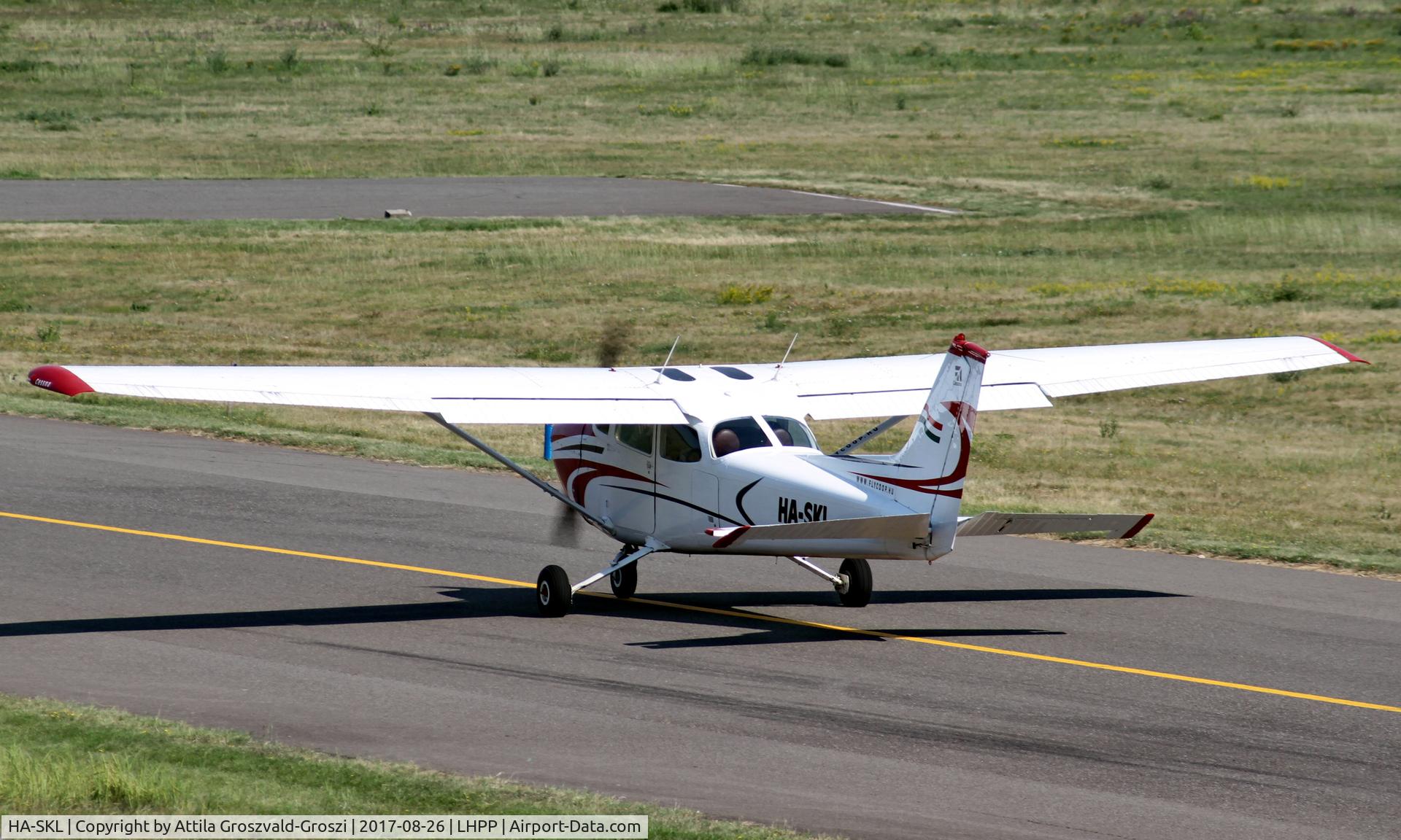 HA-SKL, Cessna 172M C/N 17264904, Pécs-Pogány Airport, Hungary
