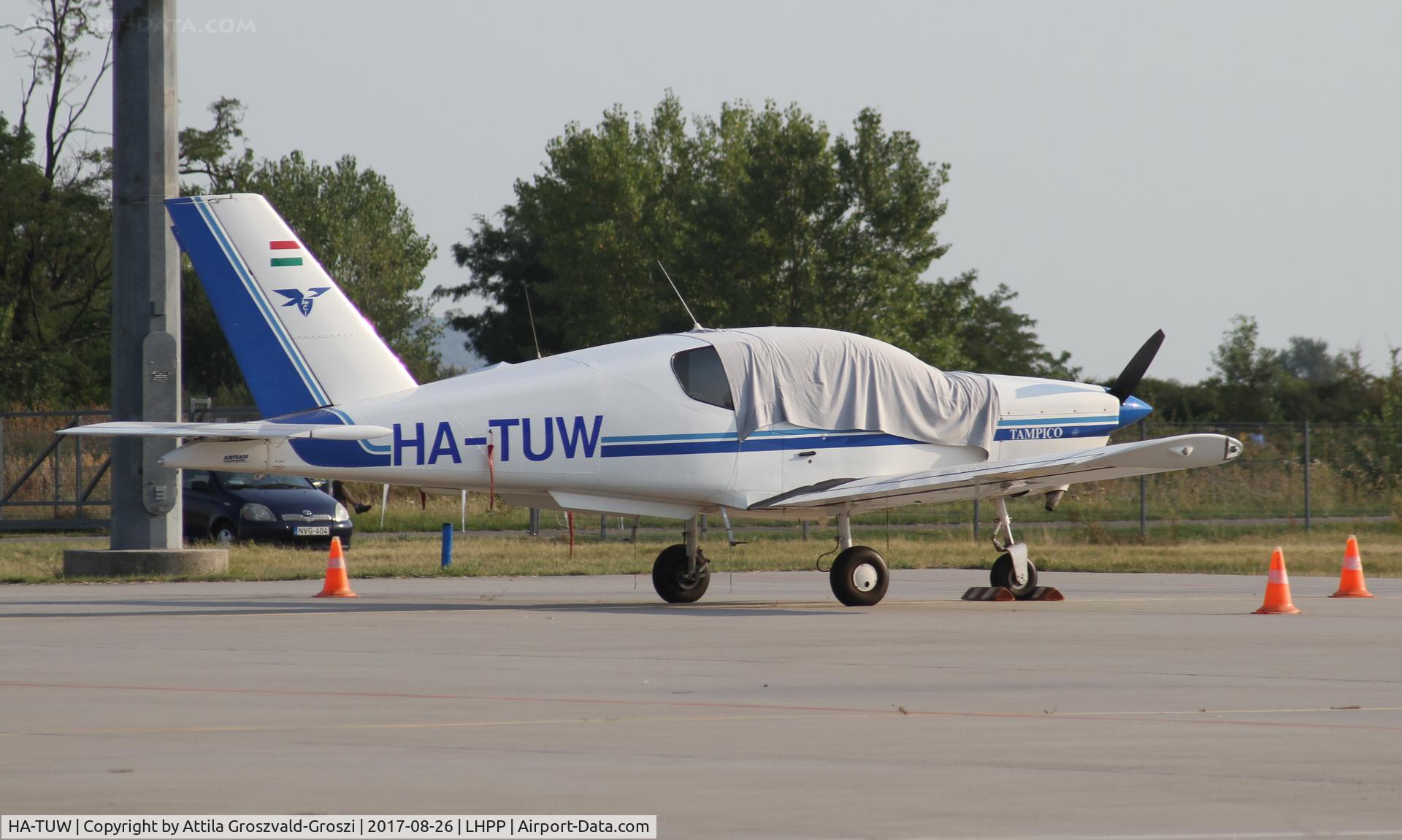 HA-TUW, Socata TB-9 Tampico C/N 1274, Pécs-Pogány Airport, Hungary