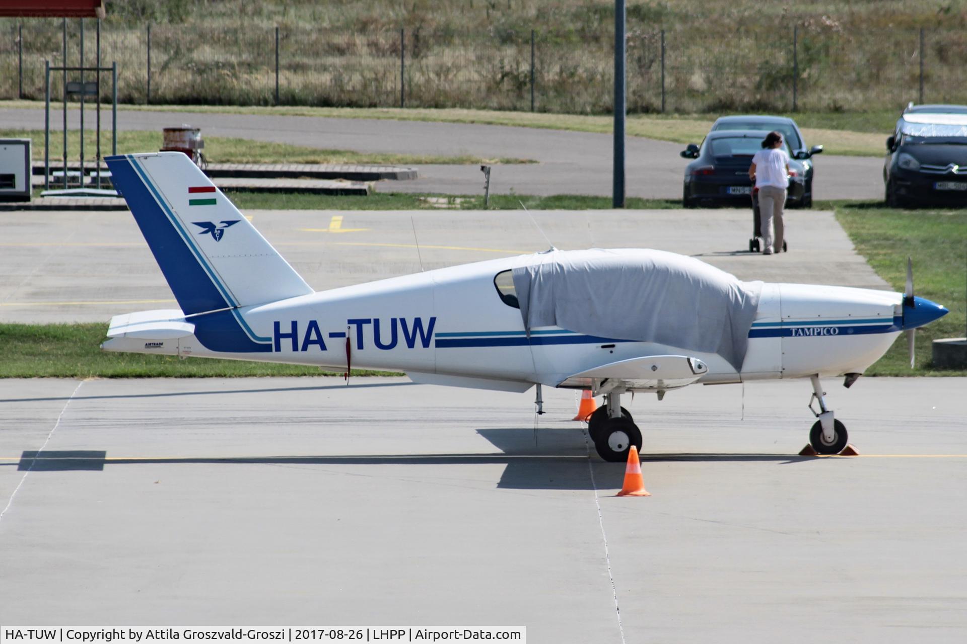 HA-TUW, Socata TB-9 Tampico C/N 1274, Pécs-Pogány Airport, Hungary
