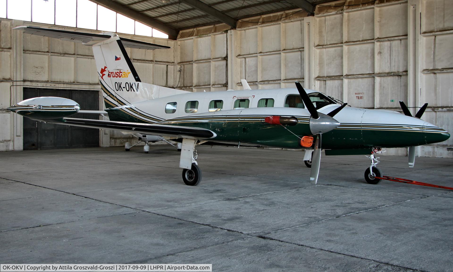 OK-OKV, 1981 Piper PA-42 Cheyenne III C/N 42-8001011, Györ-Pér Airport, Hungary