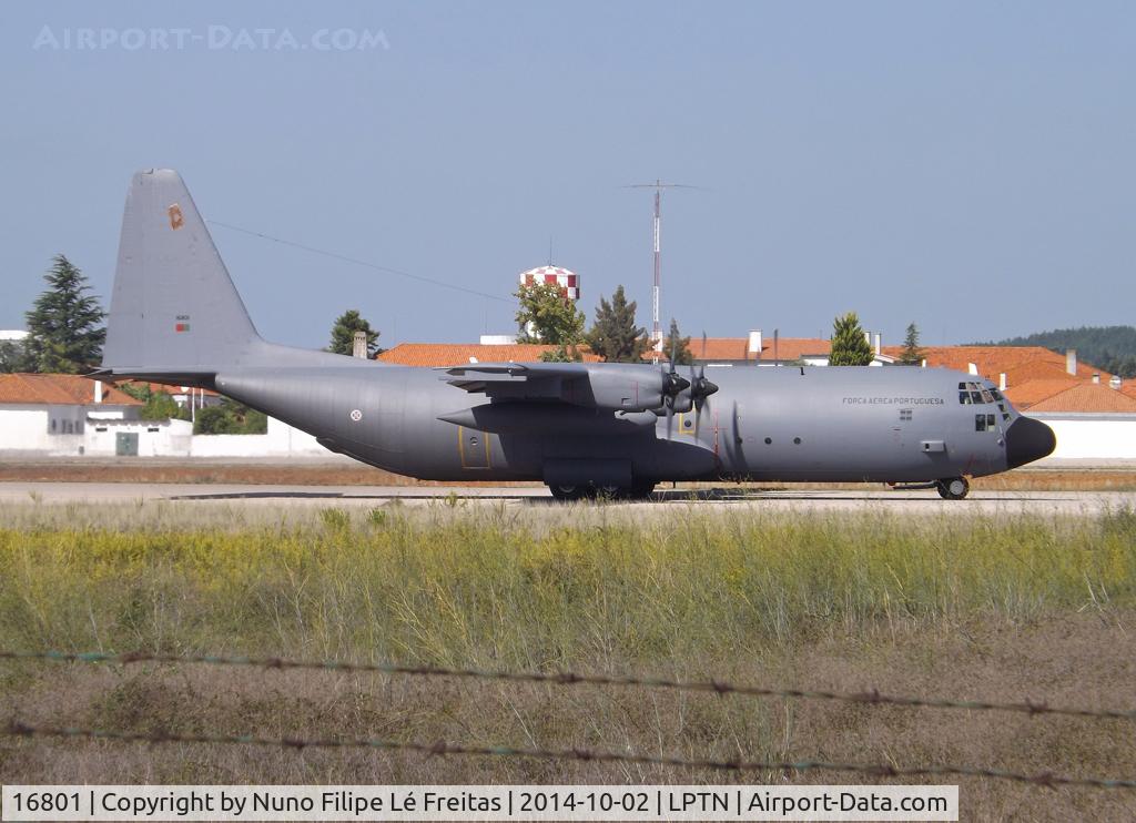 16801, 1977 Lockheed C-130H-30 Hercules C/N 382-4749, Taxiing.